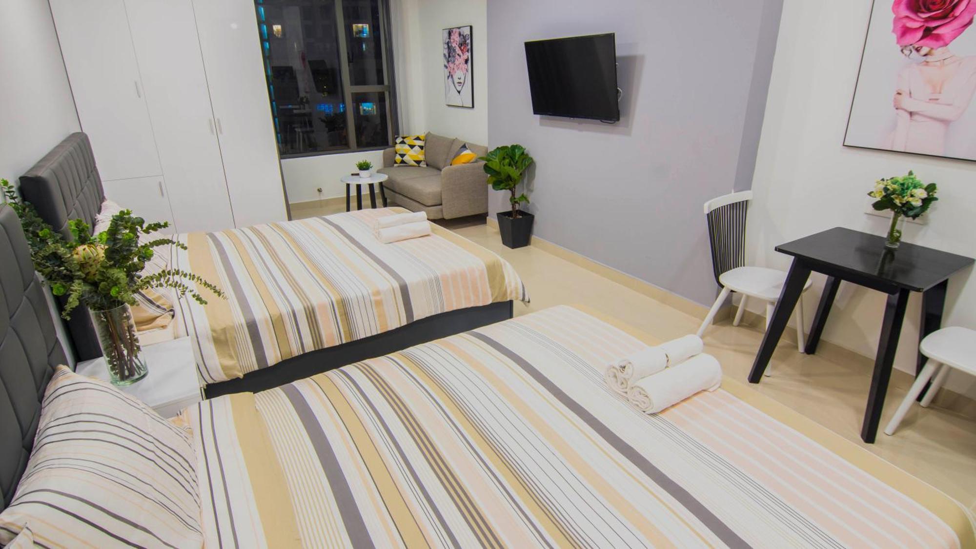 Min' - Rivergate Downtown Bui Vien - Free Pool Apartment