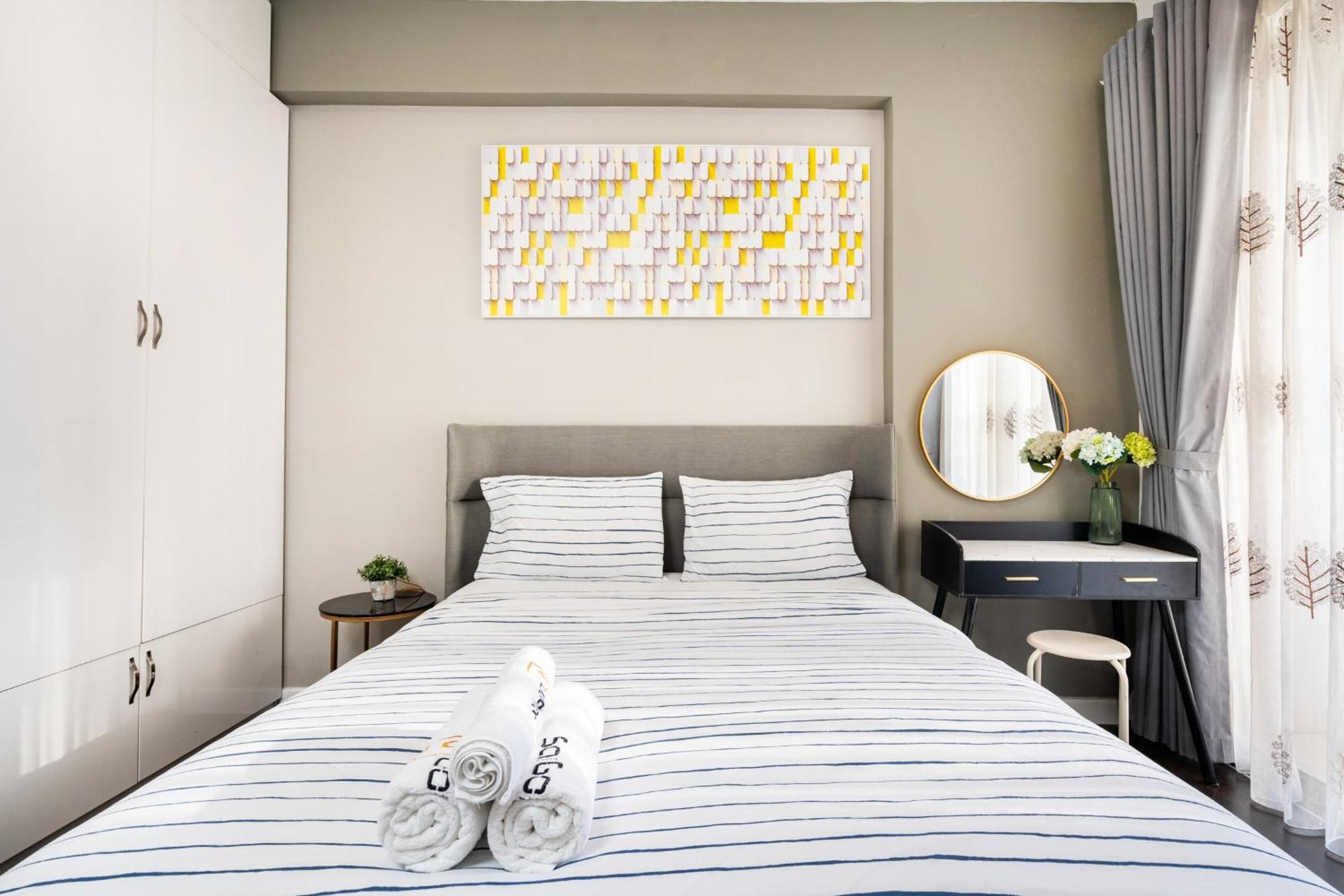 Min' - Rivergate Downtown Bui Vien - Free Pool * Ho Chi Minh City
