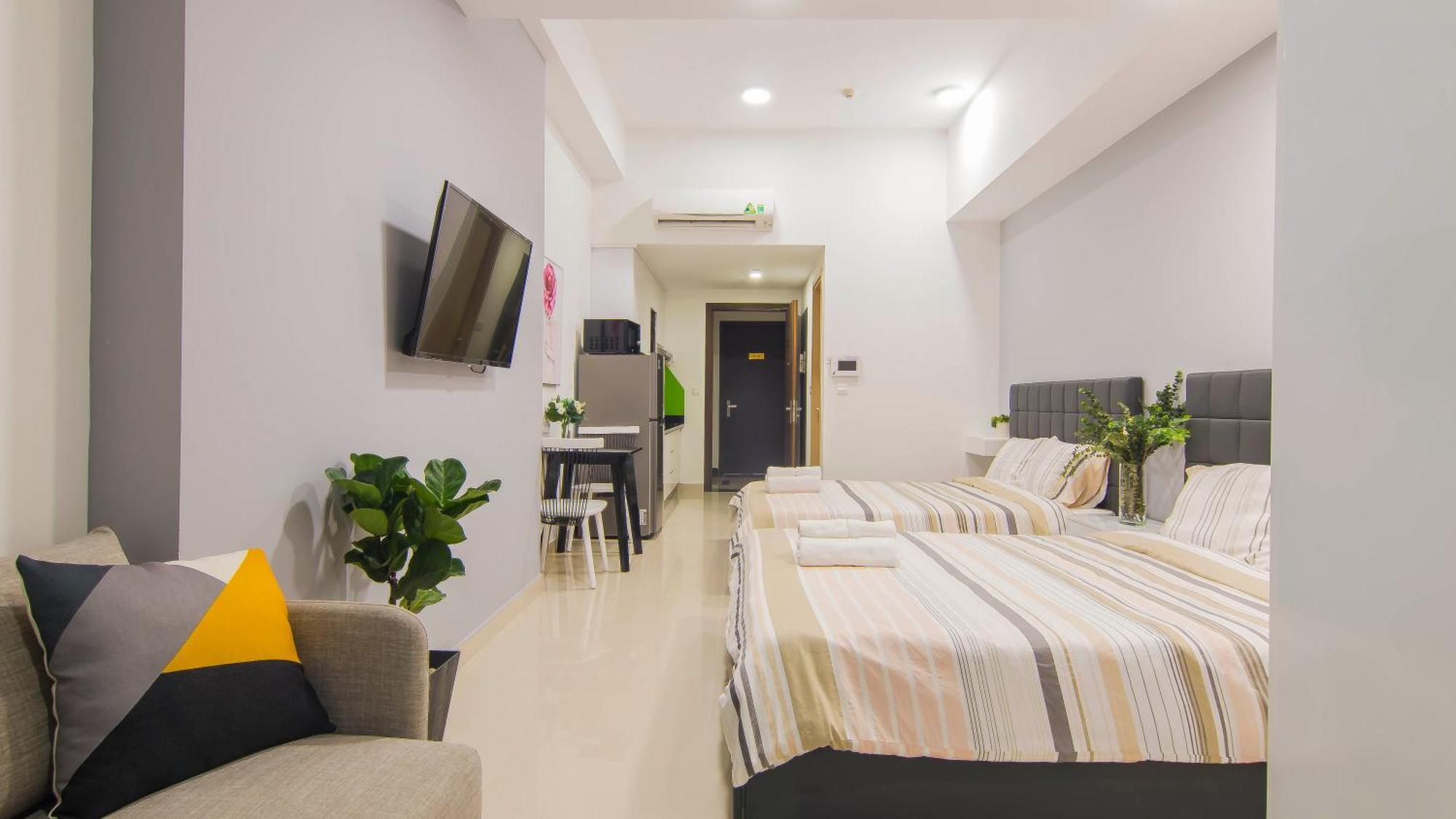 Min' - Rivergate Downtown Bui Vien - Free Pool Apartment
