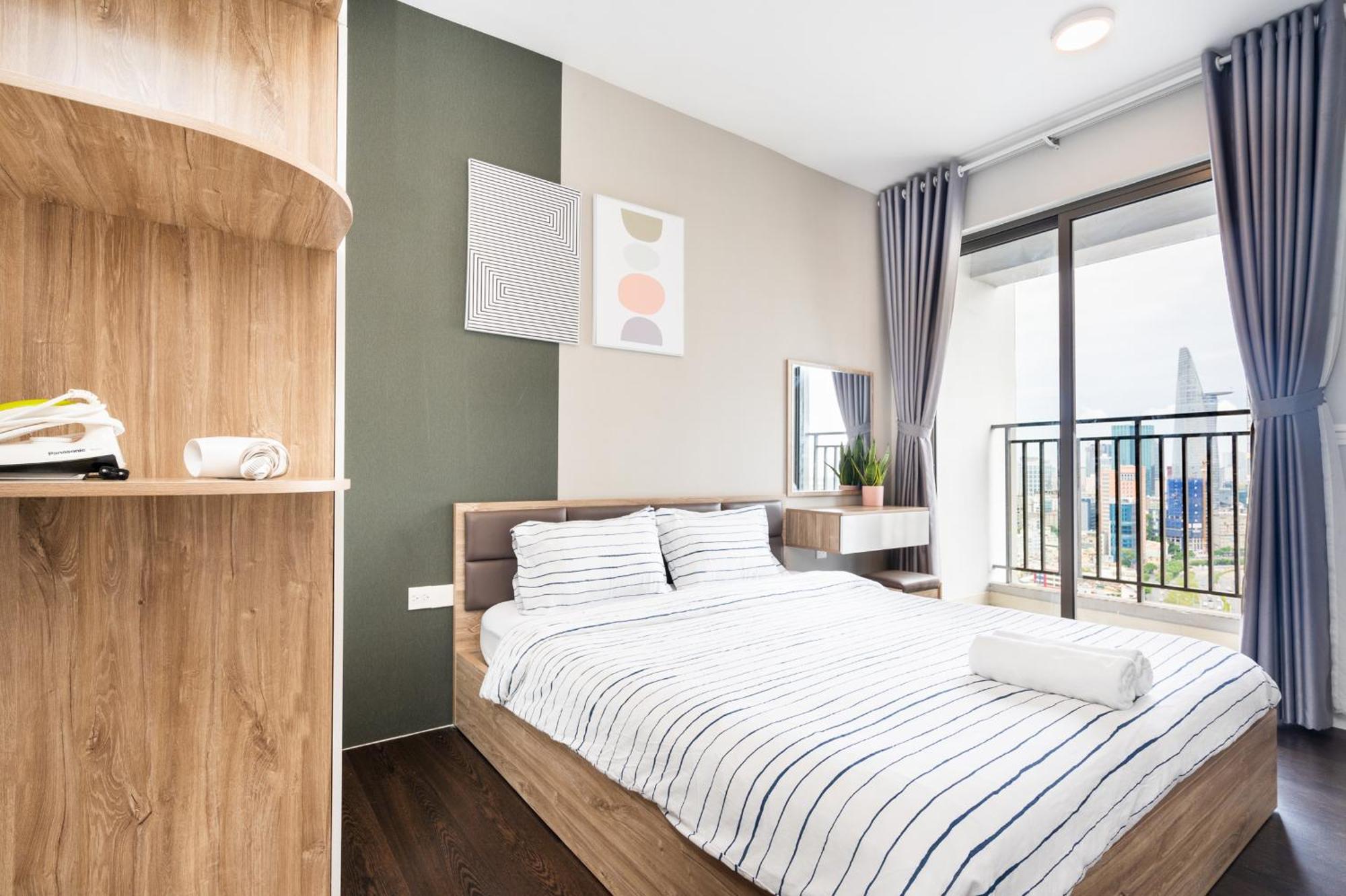 Min' - Rivergate Downtown Bui Vien - Free Pool Ho Chi Minh City