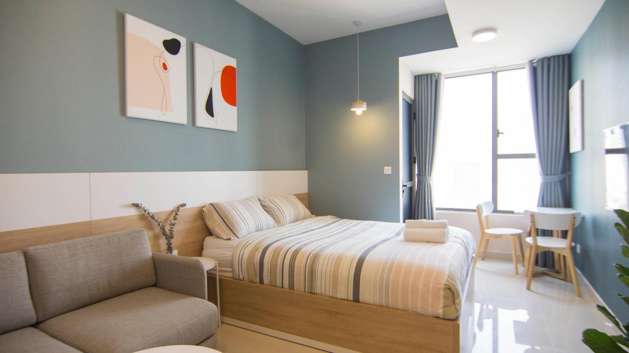 Min' - Rivergate Downtown Bui Vien - Free Pool Apartment