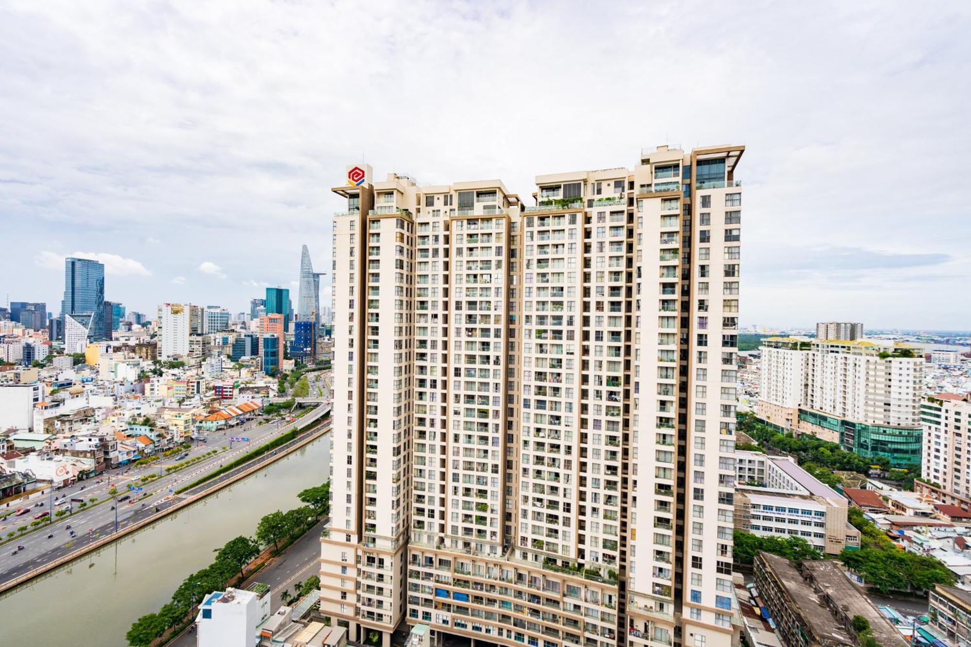 Min' - Rivergate Downtown Bui Vien - Free Pool * Ho Chi Minh City